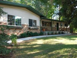 featured image of 996 Thrushwood Dr