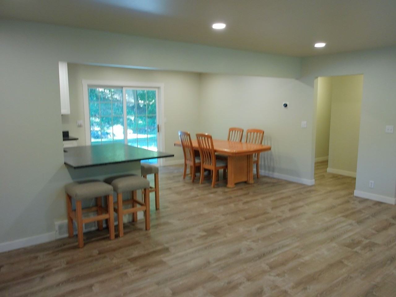 996 Thrushwood Dr - Photo 5 of 32