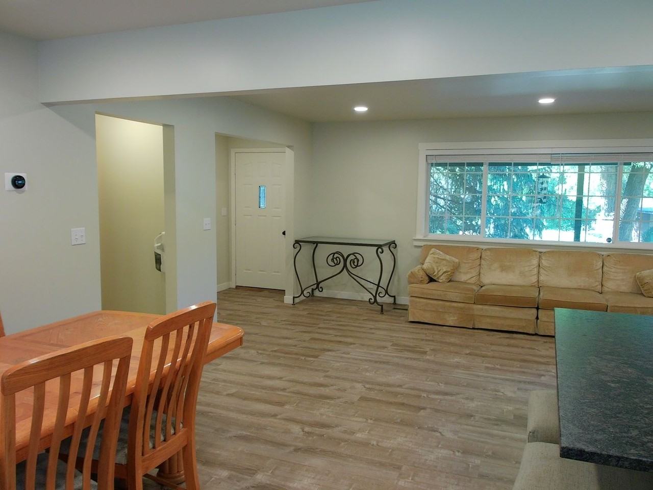 996 Thrushwood Dr - Photo 6 of 32