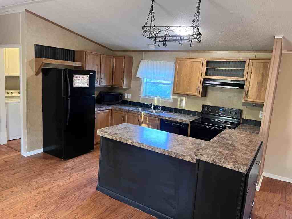 124 Alum Creek Dr - Photo 3 of 18