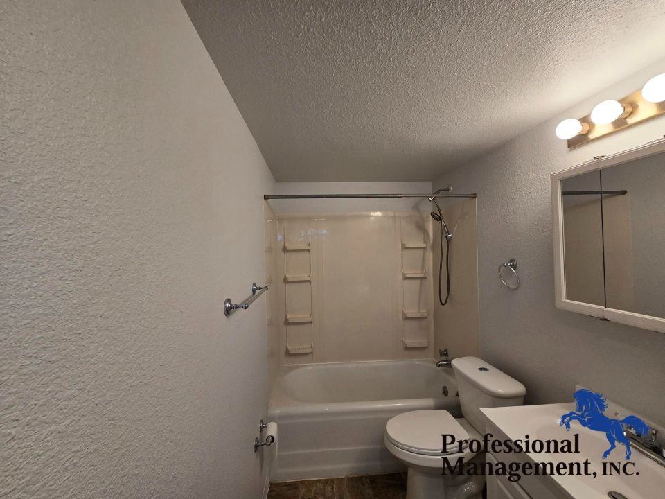 318 1/2 Yellowstone Ave - Photo 7 of 8