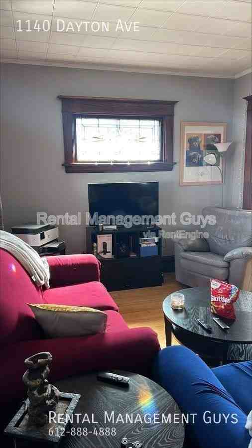 1140 Dayton Ave - Photo 2 of 10