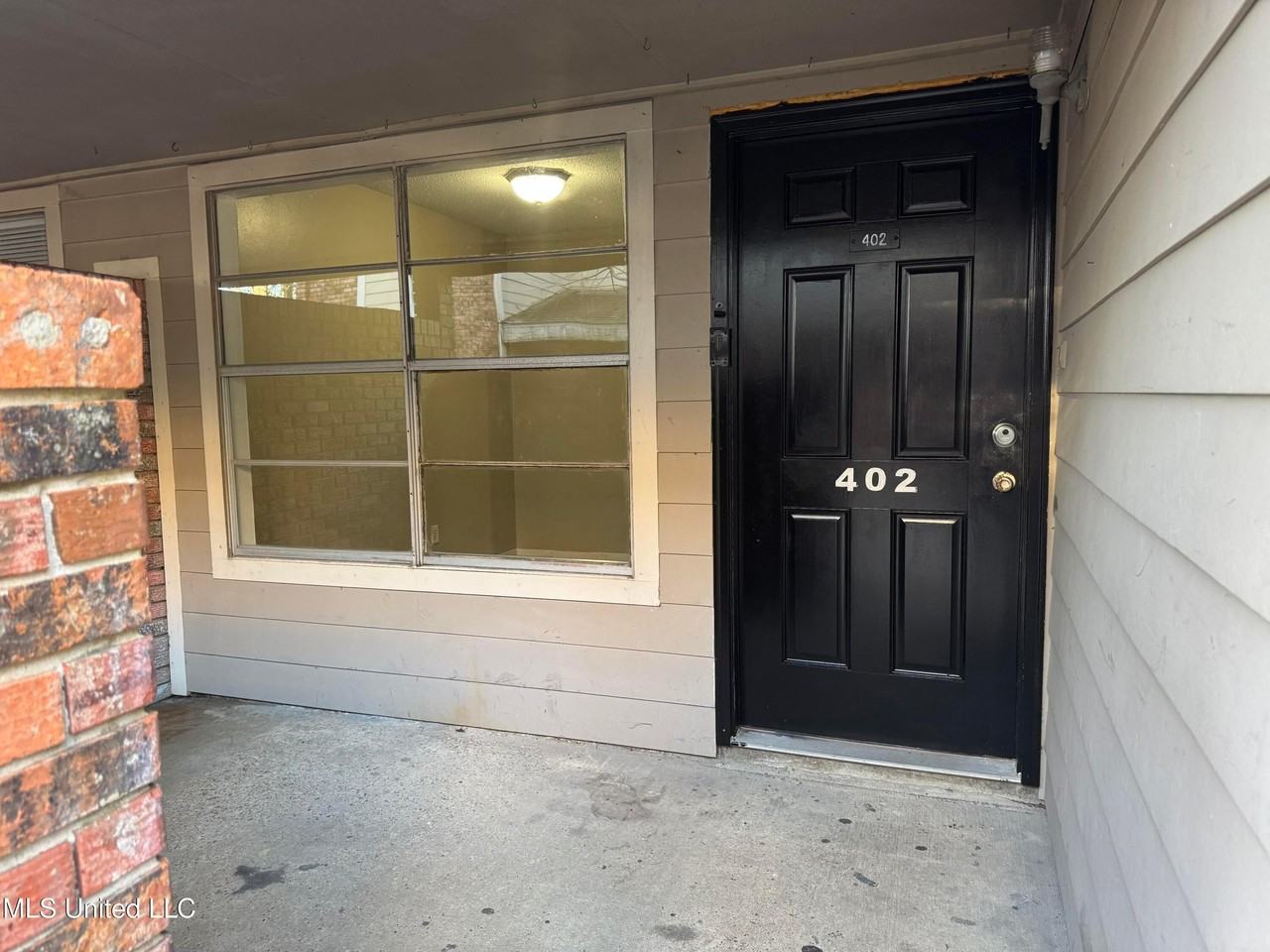 2804 Dubarry Dr - Photo 2 of 14