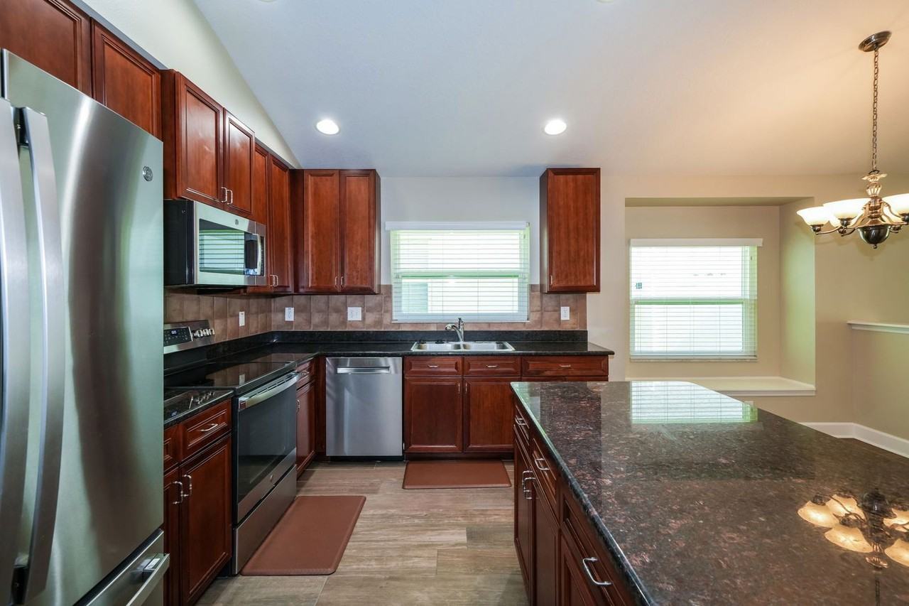 3752 Olde Lanark Dr - Photo 6 of 26