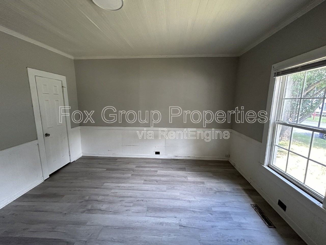 201 N Meriah St - Photo 5 of 16