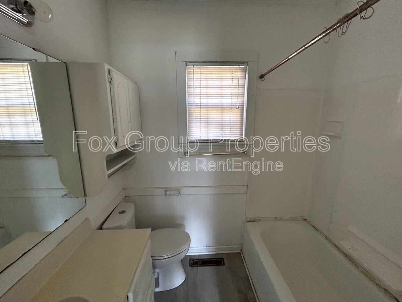 201 N Meriah St - Photo 7 of 16