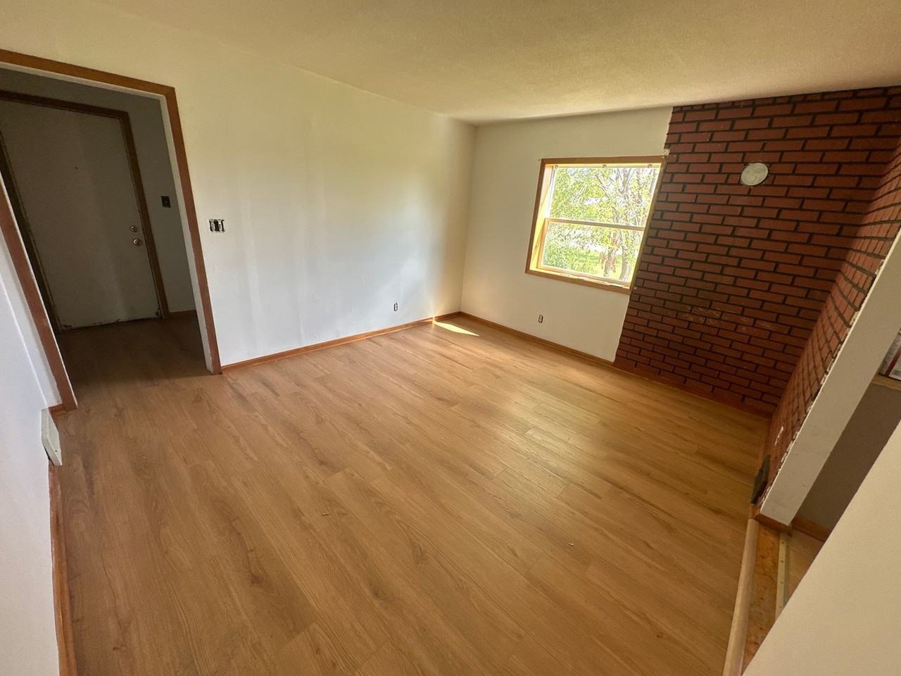 423 Pershing Ave Se - Photo 2 of 5