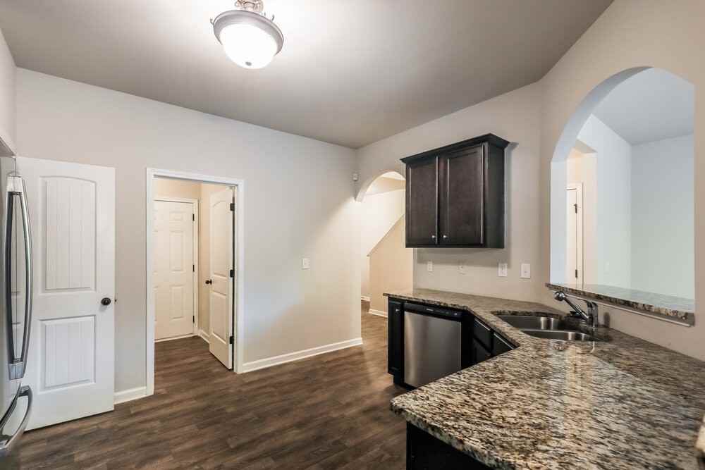 285 Magnaview Dr - Photo 7 of 17