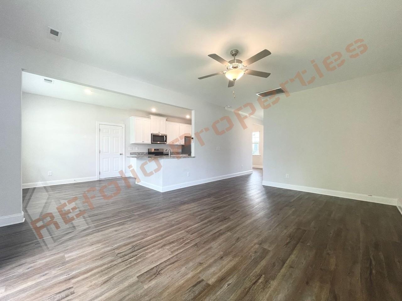 321 Quarryrock Rd - Photo 7 of 32