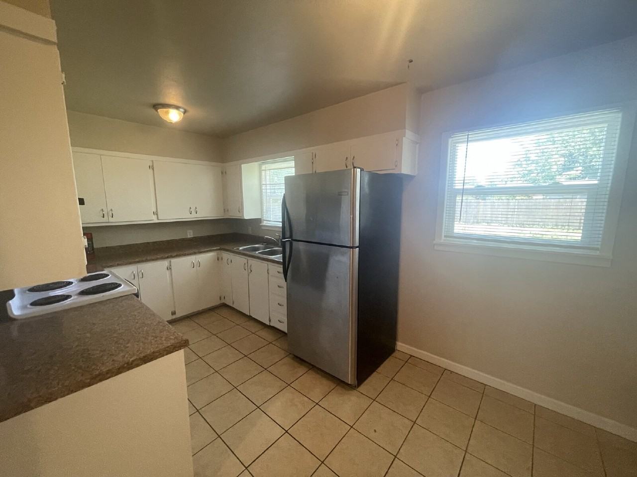 4509 36th St - Photo 7 of 11