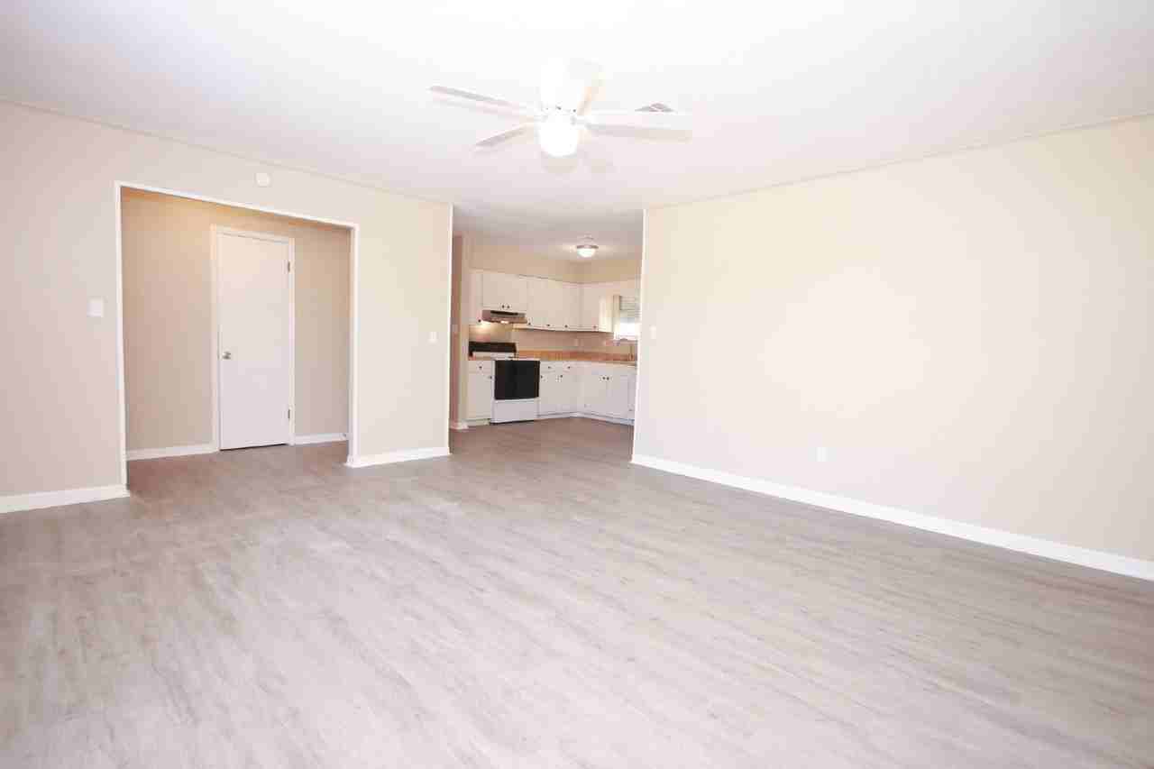 7055 Coronado Dr - Photo 3 of 20