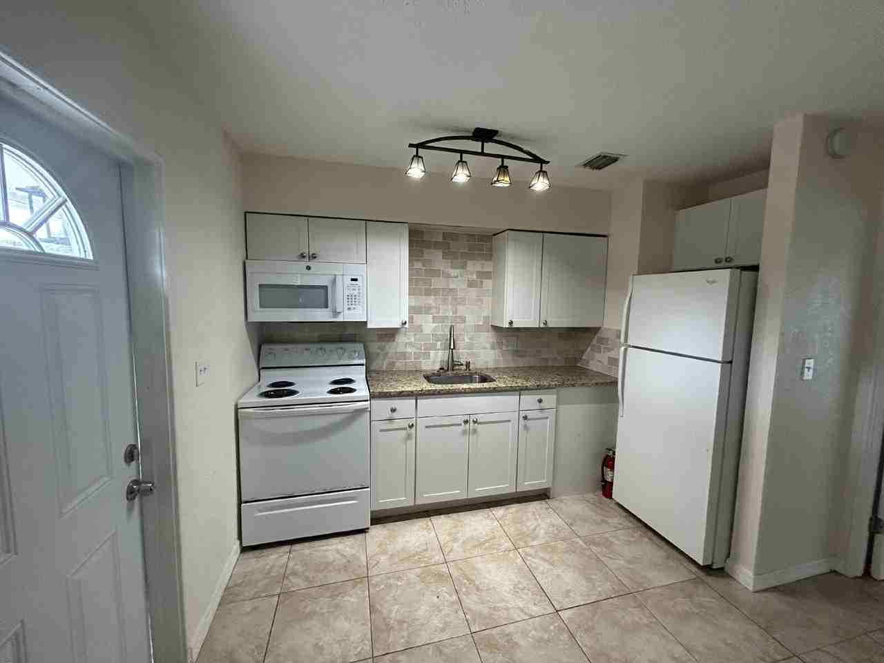 692 73rd Ave N - Photo 2 of 22