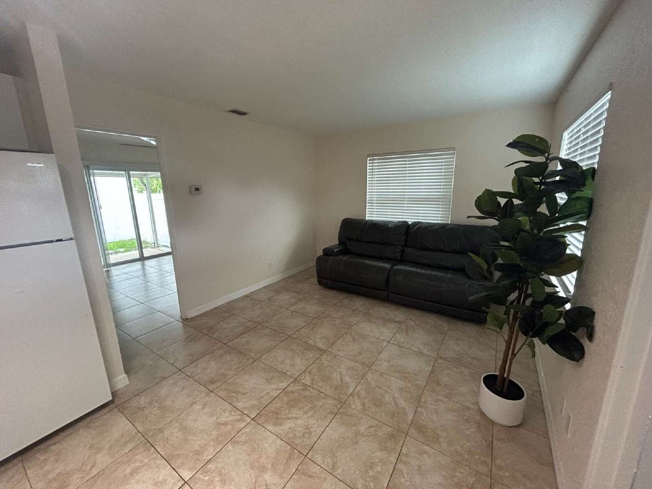 692 73rd Ave N - Photo 3 of 22