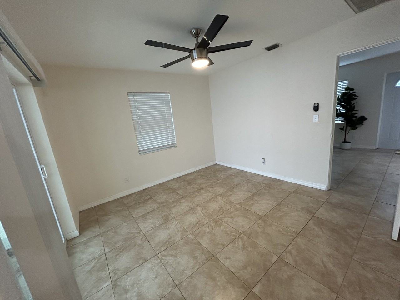 692 73rd Ave N - Photo 6 of 22