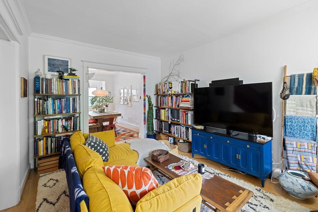 1403 A St Se - Photo 7 of 17