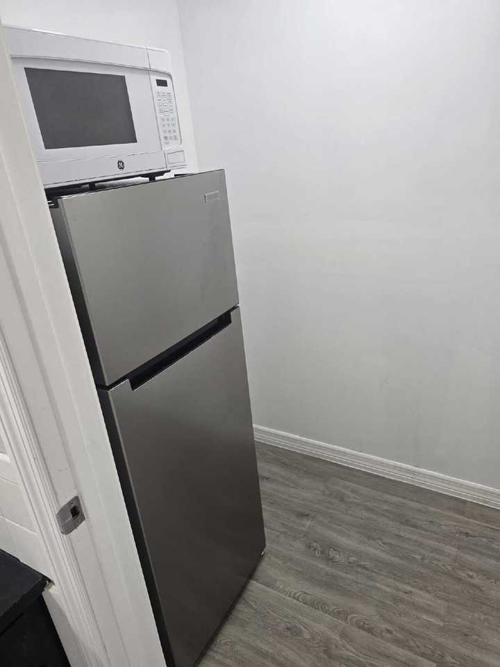 9733 Dick St - Photo 7 of 10