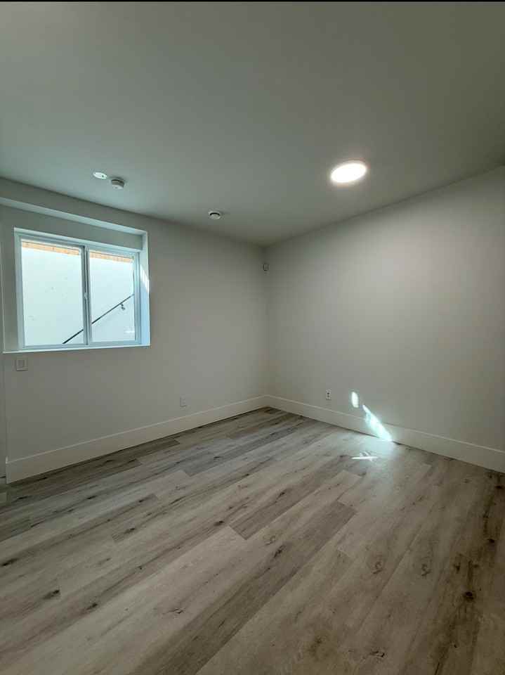 Kalyk Ave & Nithsdale St - Photo 3 of 7