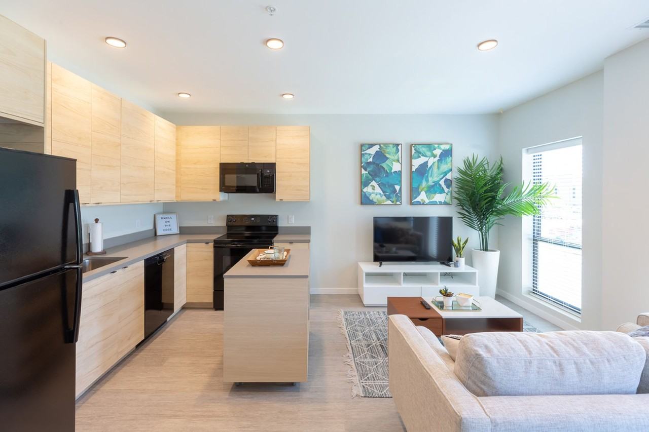 Rowat Lofts Apartments - Photo 5 of 50