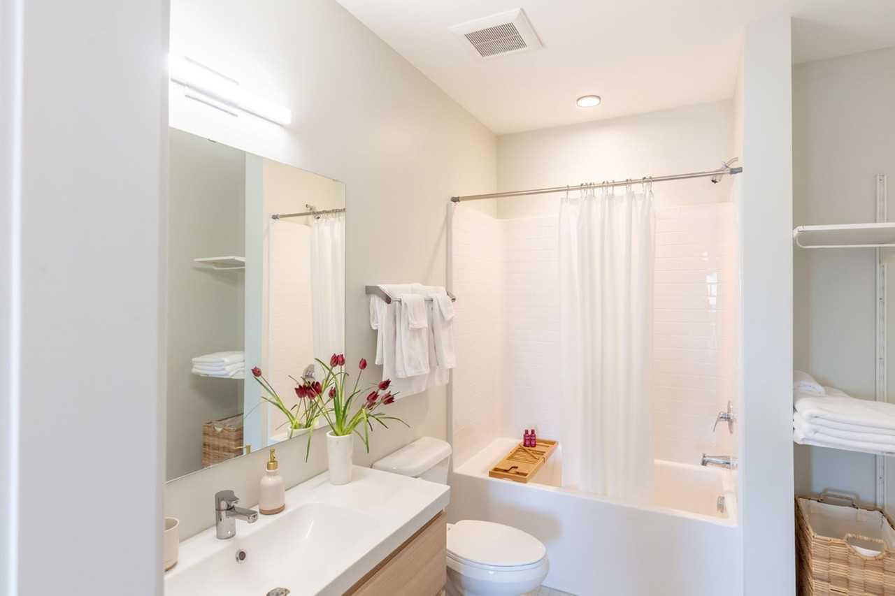 Rowat Lofts Apartments - Photo 6 of 50