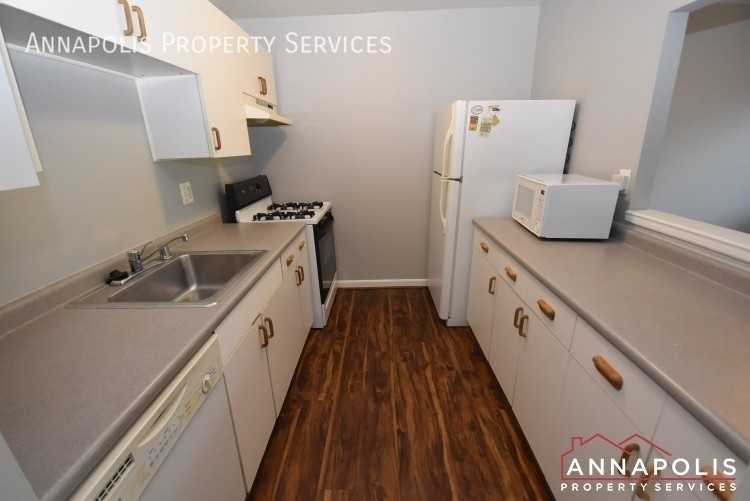 601 Oakland Hills Ct Apt 401 - Photo 2 of 15