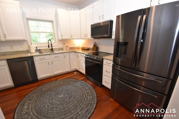 3294 Stepney St - Photo 2 of 32