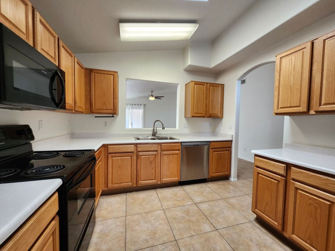 6403 W Chisum Trl - Photo 2 of 43