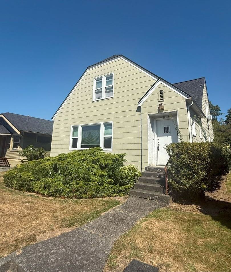 1218 Ellis St - Photo 2 of 18