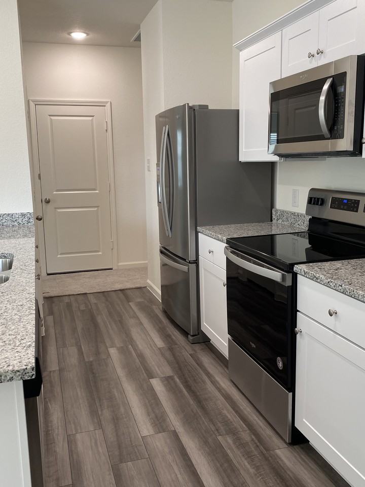 778 Yorkshire Dr #NA - Photo 2 of 20