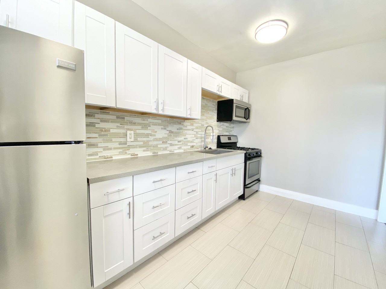 2935 W 8th St #104 - Photo 3 of 8