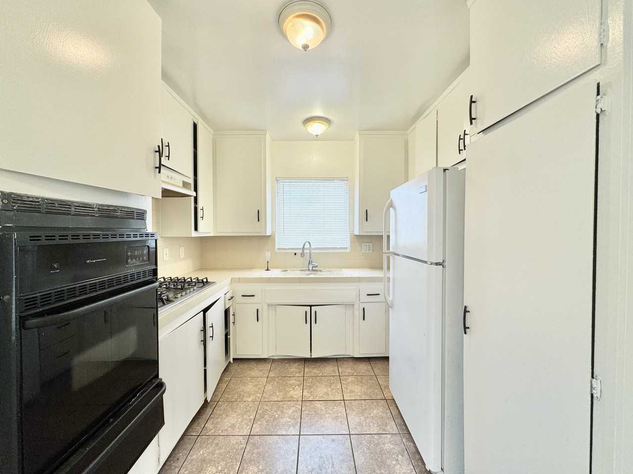 214 E Hazel St #2A - Photo 2 of 8