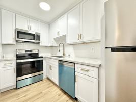 featured image of 5111 Harold Way #301