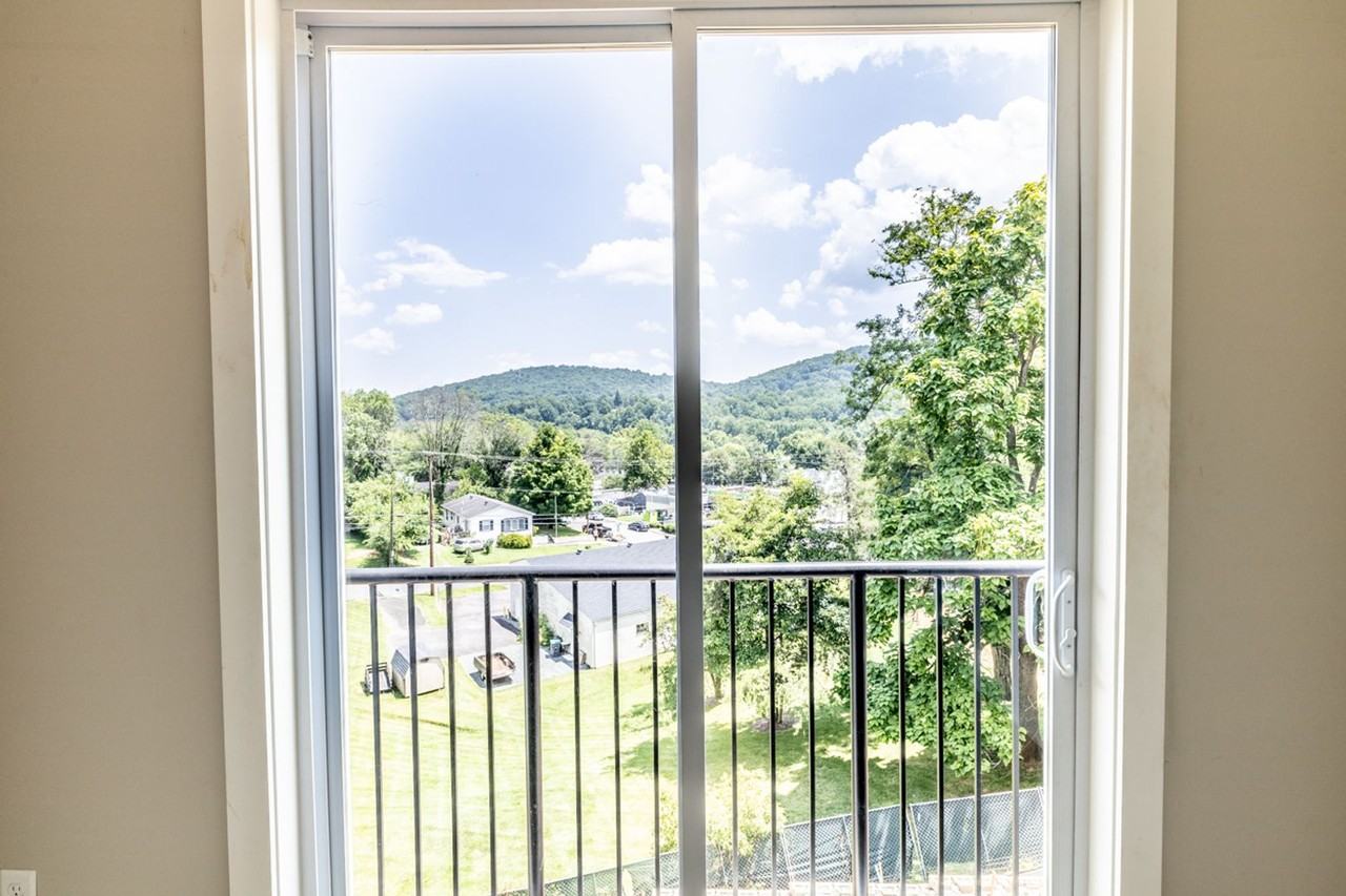 Druid Ave Apartments - Photo 2 of 27