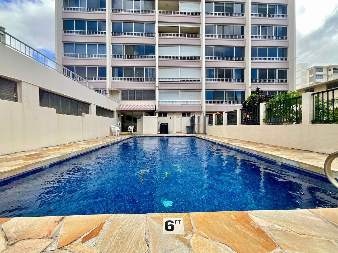 MAKIKI ROYAL - Photo 6 of 43