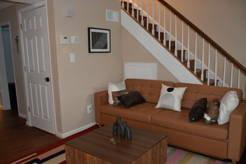 2633 Colebrooke Dr - Photo 2 of 23