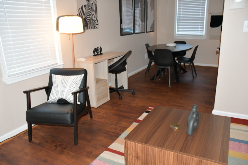 2633 Colebrooke Dr - Photo 4 of 23