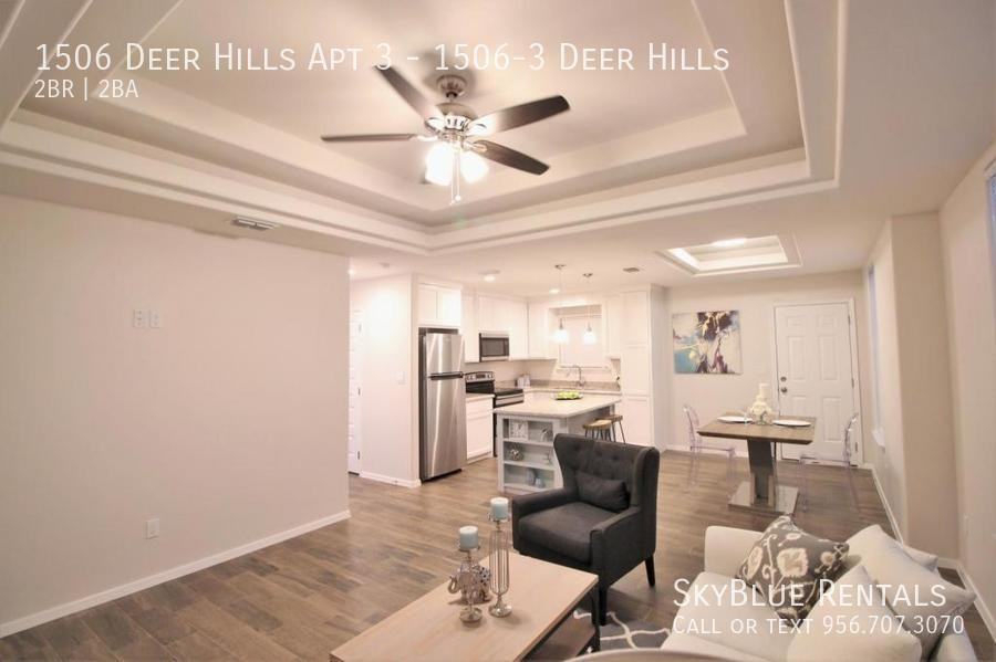 1506 Deer Hls Apt 3 - Photo 3 of 12