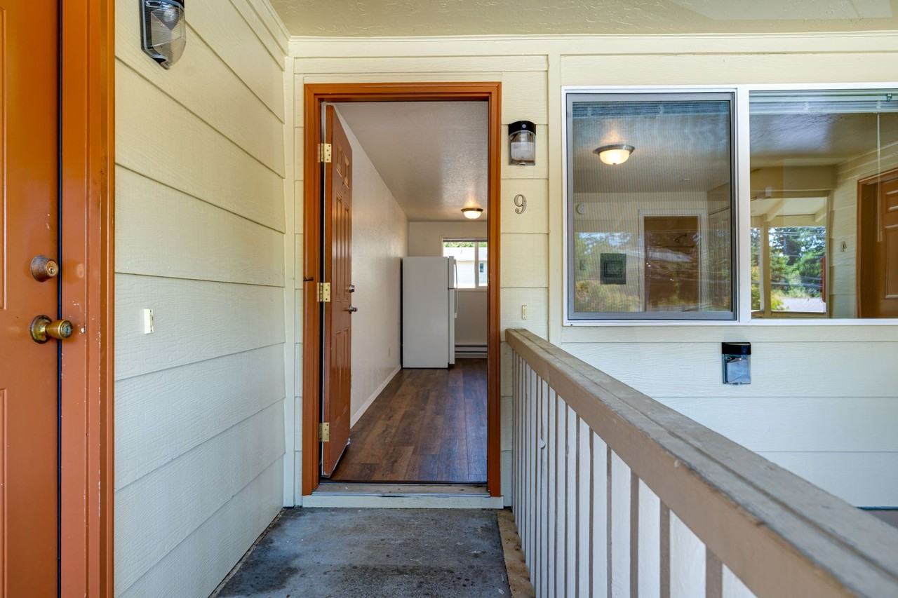 Alderwood Apartments - Photo 2 of 12