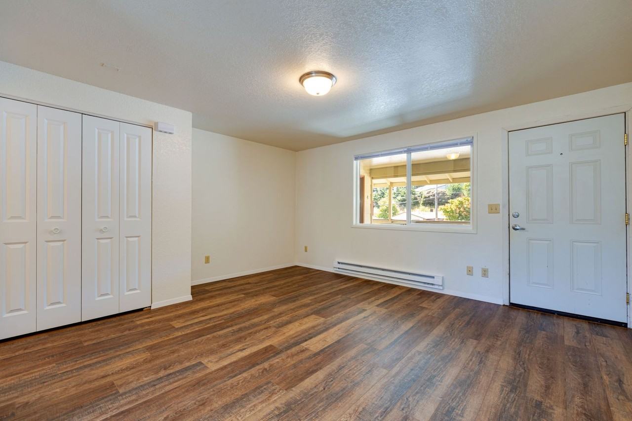 Alderwood Apartments - Photo 5 of 12