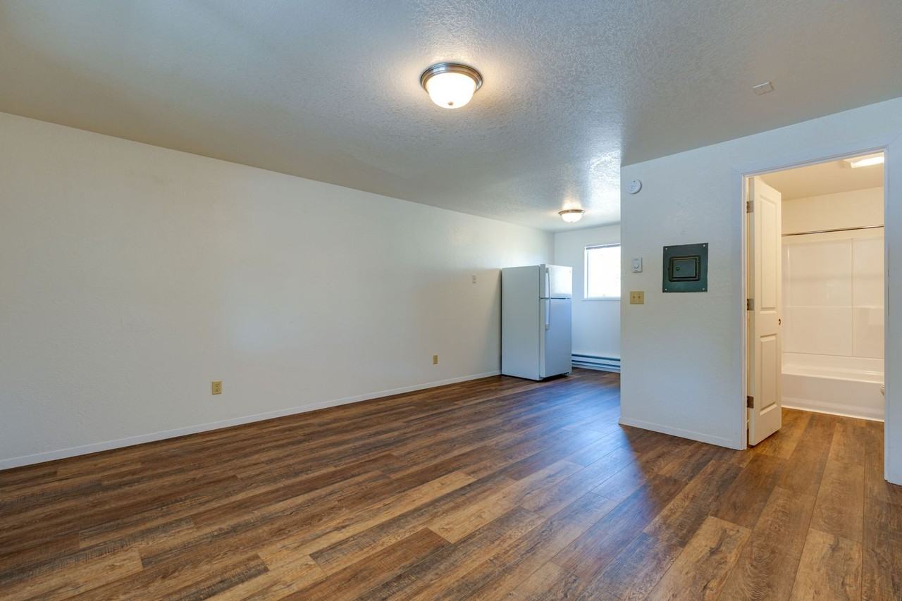 Alderwood Apartments - Photo 7 of 12