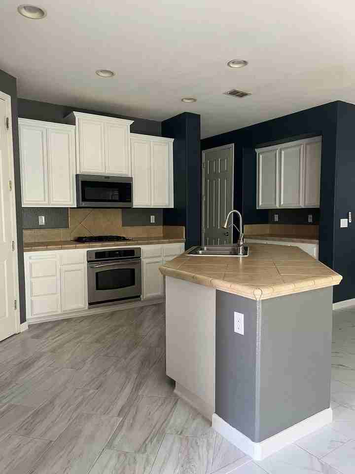 1193 Silver Spur Way - Photo 3 of 23