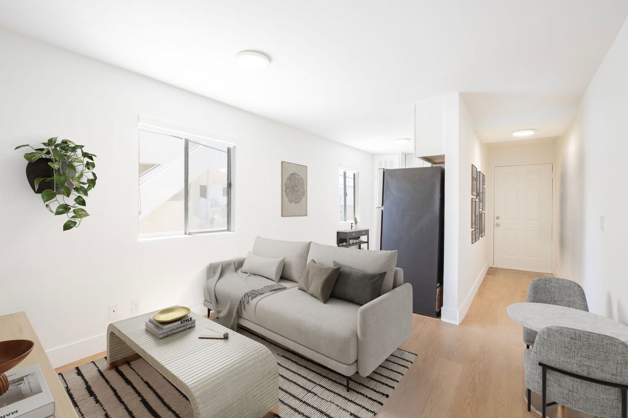 5716 Lexington Ave - Photo 2 of 8