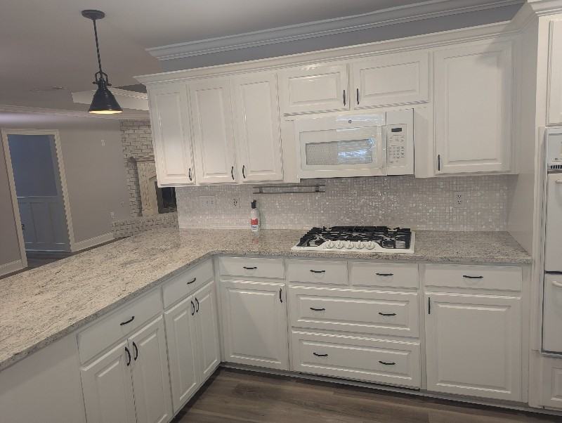 13835 Marlin Ave - Photo 3 of 20