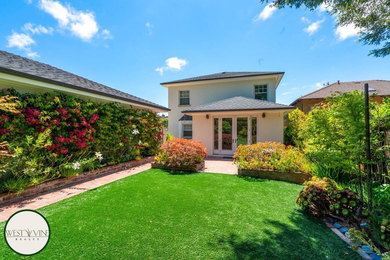 38 Sheridan Rd - Photo 3 of 21