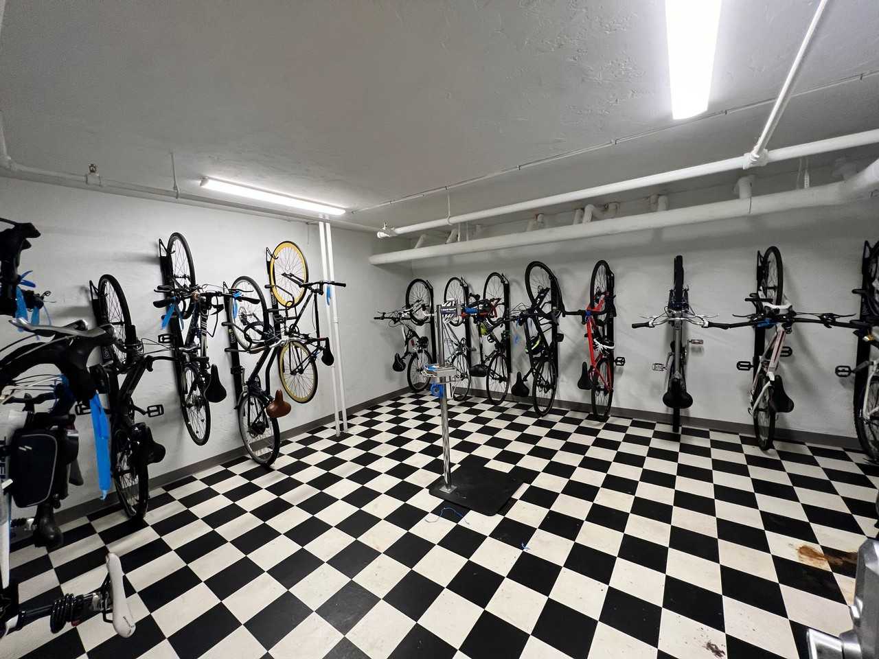 Westover Tower - Photo 4 of 6