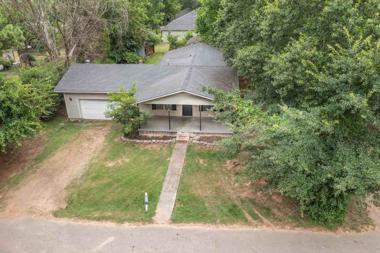 1214 N 46th St - Photo 2 of 17