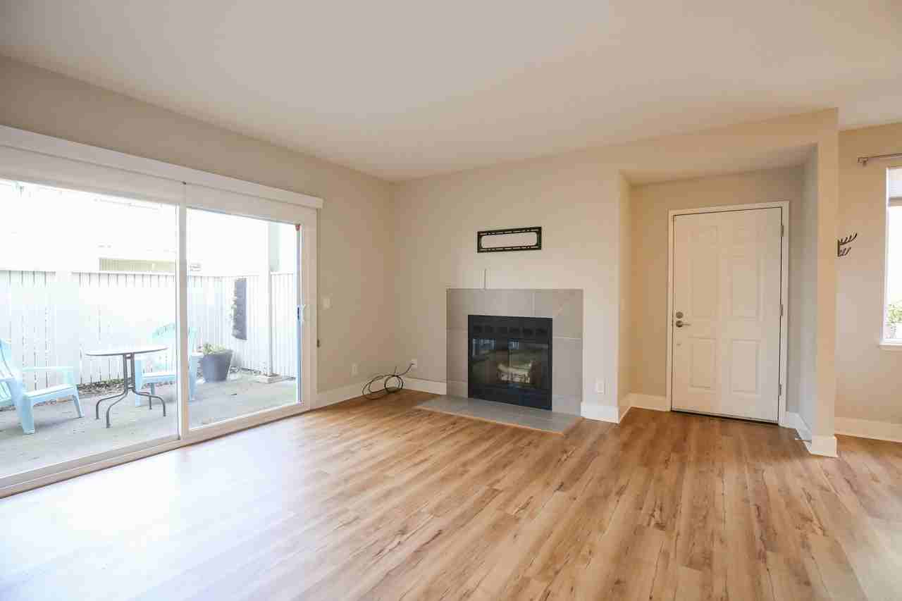 155 Schooner Ct - Photo 3 of 25