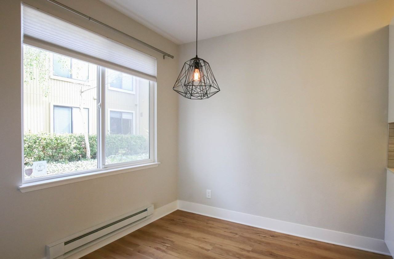 155 Schooner Ct - Photo 5 of 25