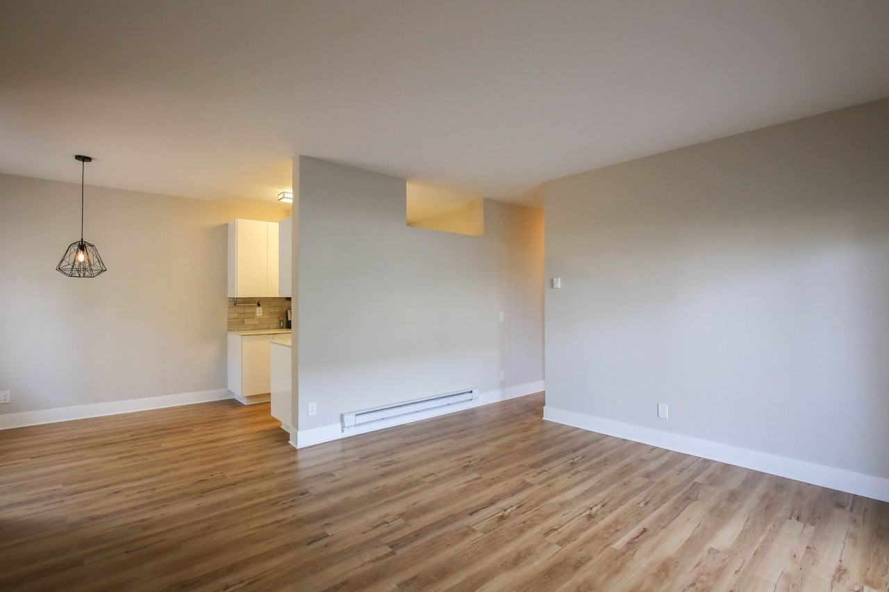 155 Schooner Ct - Photo 6 of 25