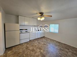 featured image of 403 S 4th St
