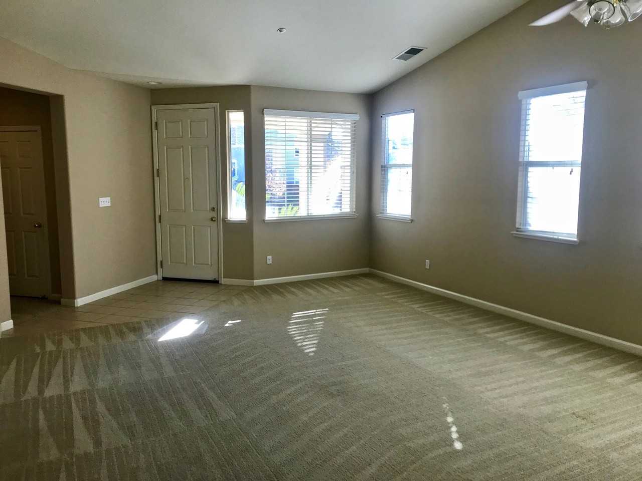 2811 Abbeydale Ct - Photo 3 of 21